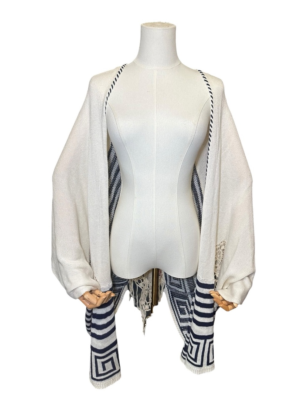 Daytrip White & Navy Fringe Open-Front Knit Poncho Cape - Picture 2 of 8